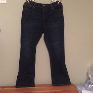 St John’s Bay Womens mid rise bootcut leg dark denim jeans sz 12P NWT